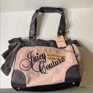 🆕listing…Juicy Couture Key Juicy Tote
